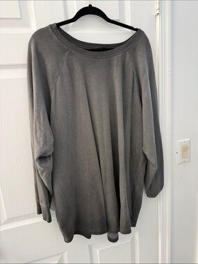 torrid Charcoal Gray Crewneck Sweatshirt